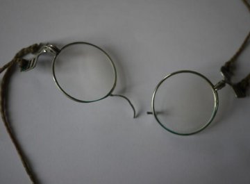 Eyeglass Repair Missouri City - Introduction to Eyeglass Frame Damage